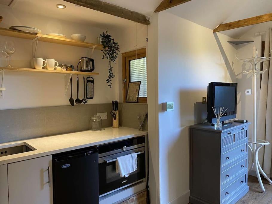 Cosy 1 Bedroom Country Lodge With Free Parking Watlington  Екстериор снимка