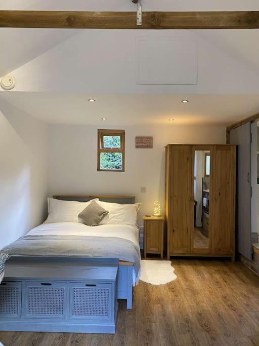 Cosy 1 Bedroom Country Lodge With Free Parking Watlington  Екстериор снимка